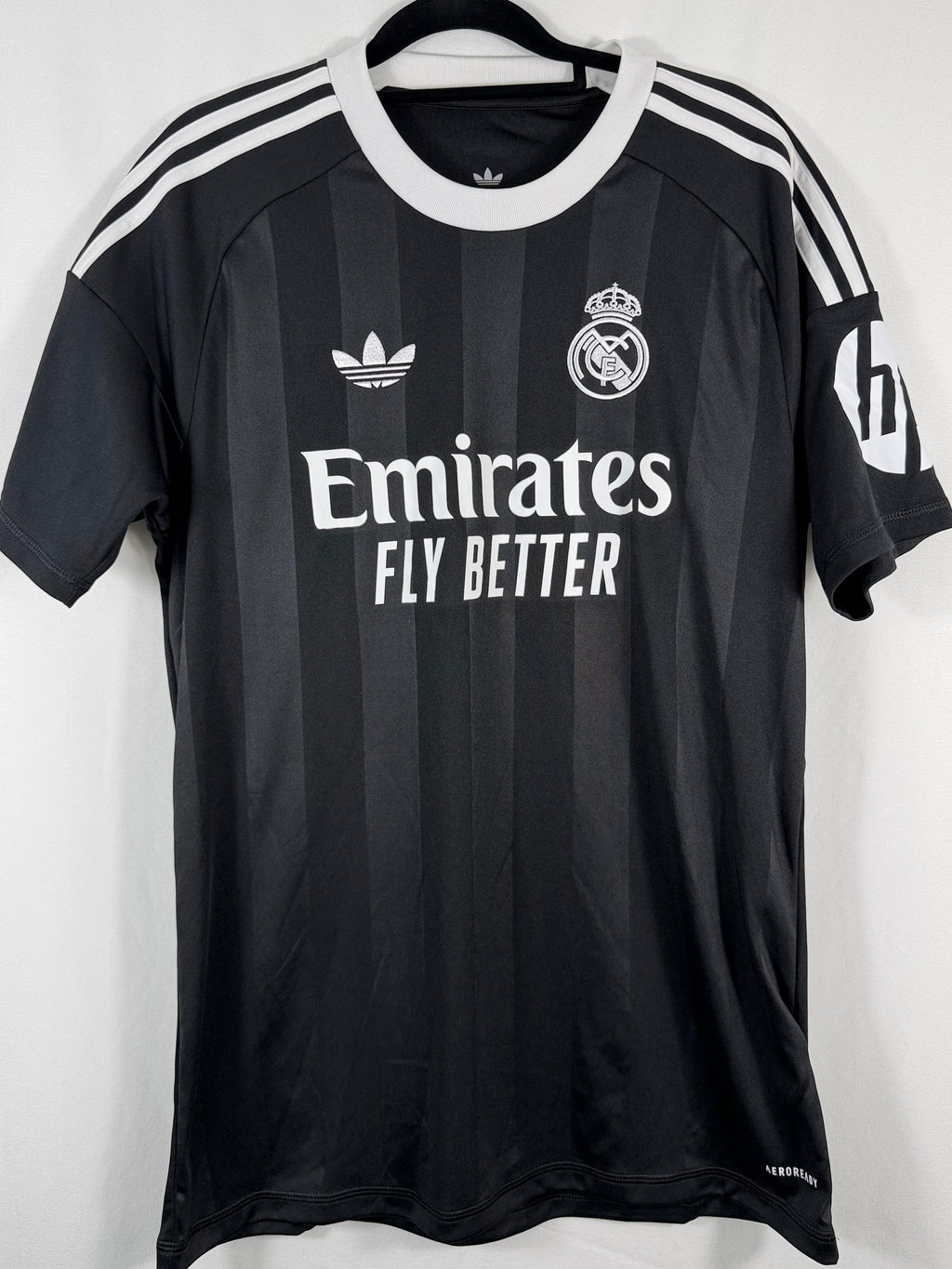 Real Madrid Torwartausweichtrikot 2025/26 - 10/10 - Größe M