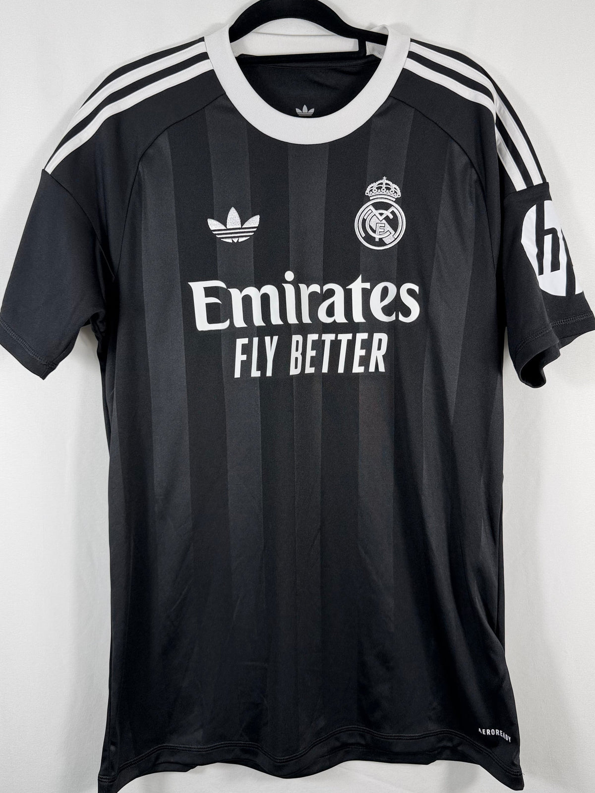 Real Madrid Torwartausweichtrikot 2025/26 - 10/10 - Größe M