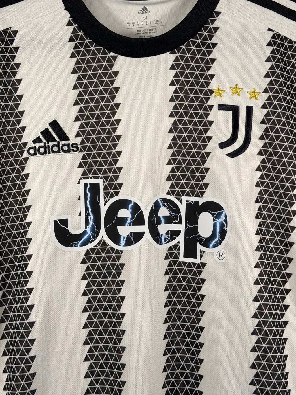 Juventus Turin Heimtrikot 2022/23 - 9/10 - Größe M