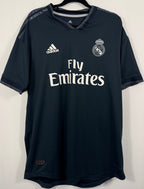 Real Madrid Auswärtstrikot 2018/19 - 8/10 - Größe L
