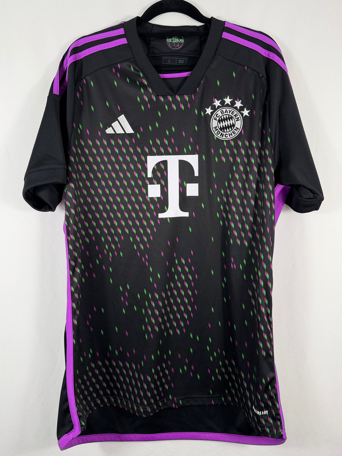Bayern München Auswärtstrikot 2023/24 - 9/10 - Größe L