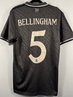 Real Madrid 3. Trikot 2024/25 Bellingham #5 - 9/10 - Größe M