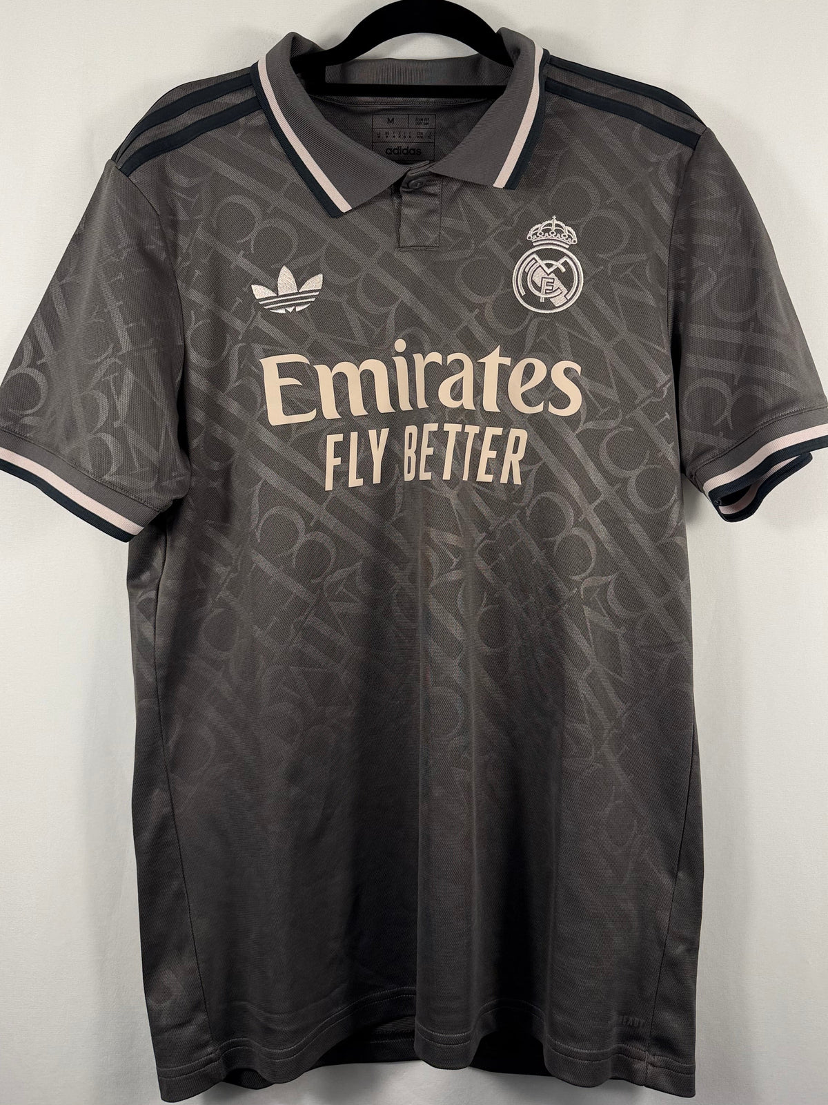 Real Madrid 3. Trikot 2024/25 Bellingham #5 - 9/10 - Größe M
