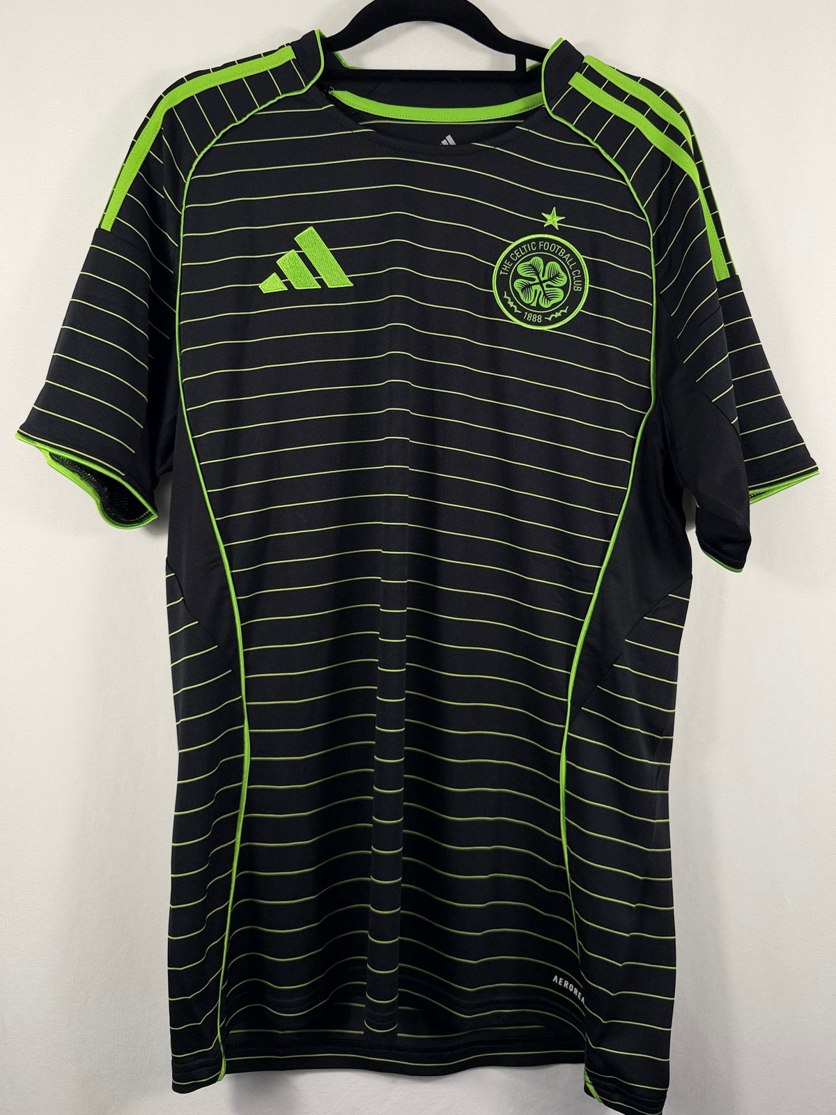 Celtic Glasgow Auswärtstrikot 2025/26 Iheanacho #17 - 9/10 - Größe M