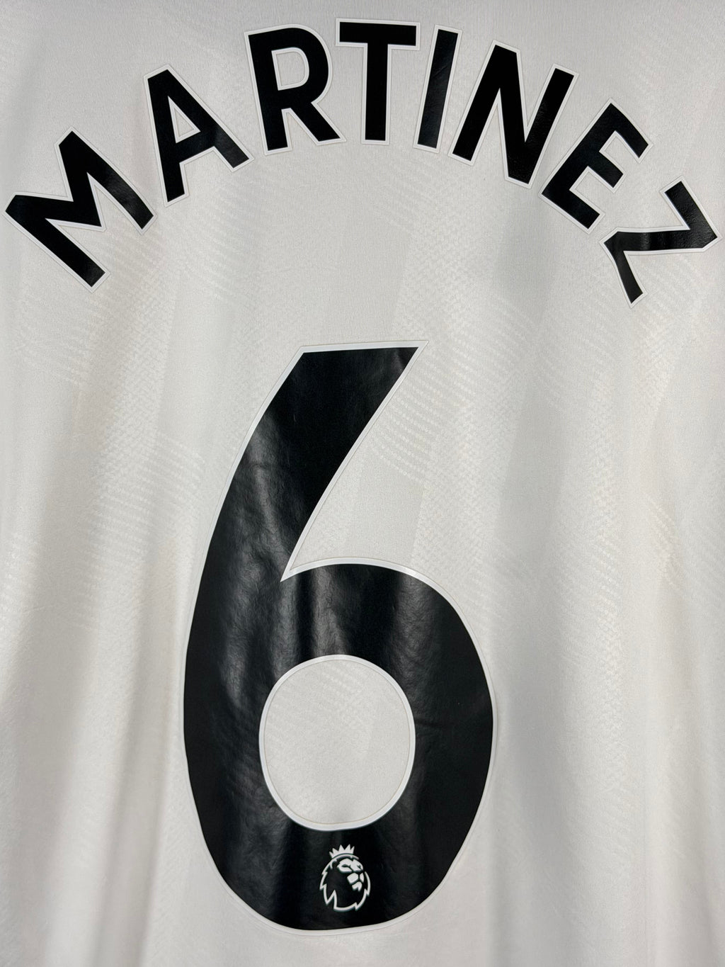 Manchester United Auswärtstrikot 2022/23 Martinez #6 - 9/10 - Größe L