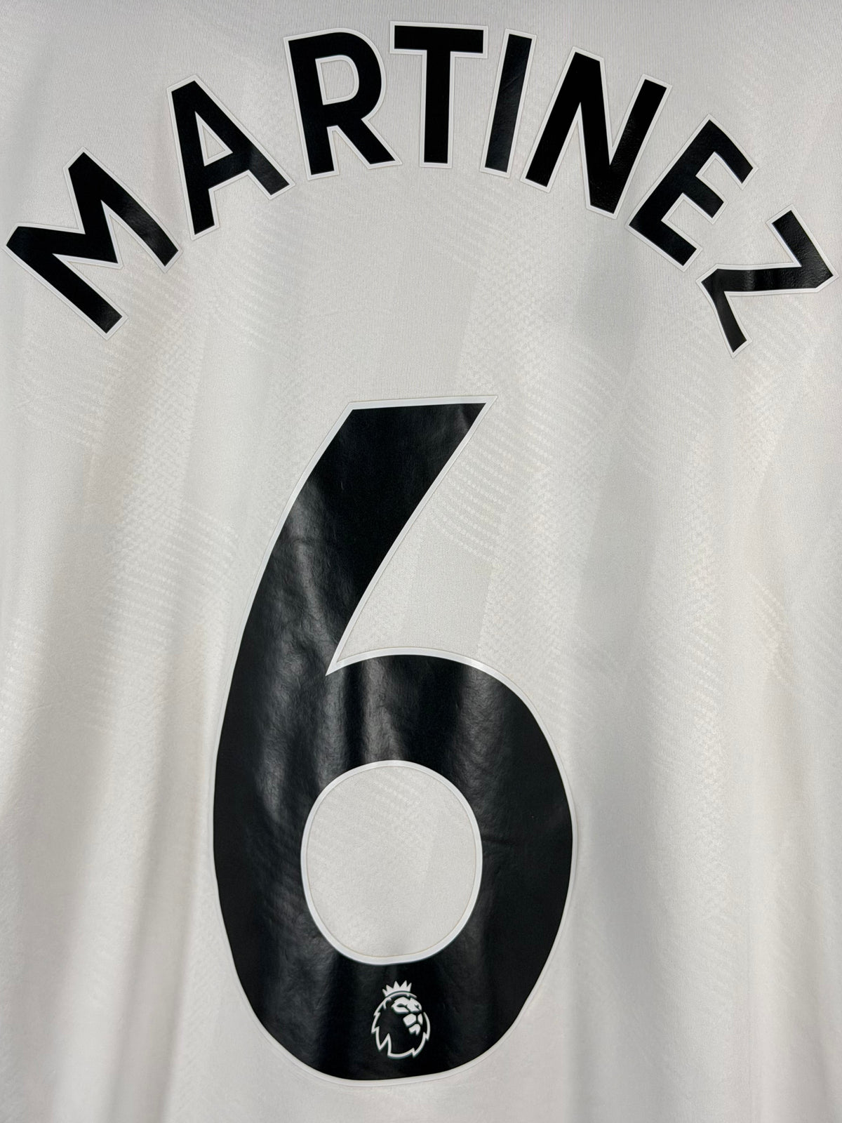 Manchester United Auswärtstrikot 2022/23 Martinez #6 - 9/10 - Größe L