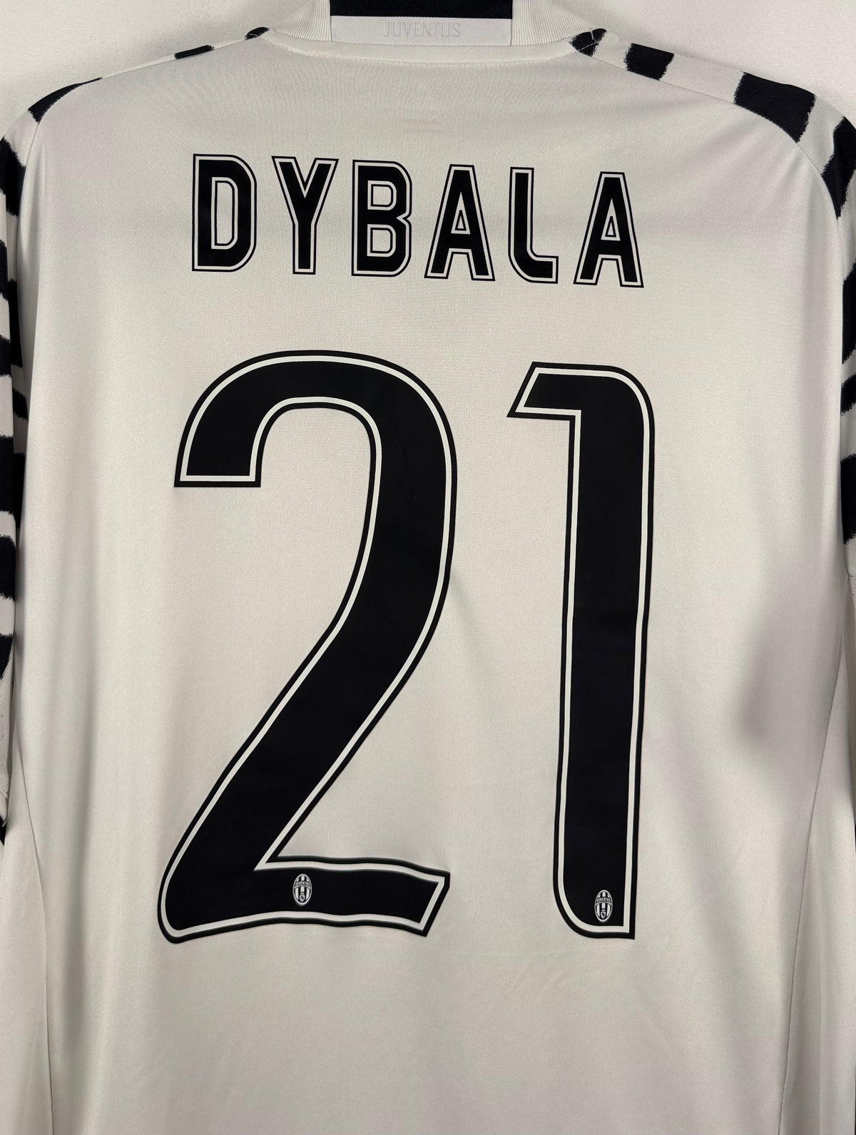 Juventus Turin 3. Trikot 2016/17 Dybala #21 - 9/10 - Größe M