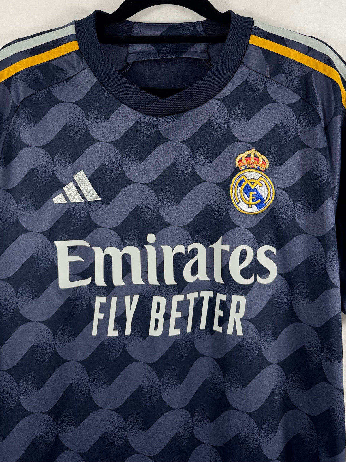 Real Madrid Auswärtstrikot 2023/24 Bellingham #5 - 9/10 - Größe M